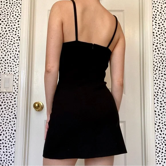French Connection Black Mini Dress🗝 - Picture 2 of 9